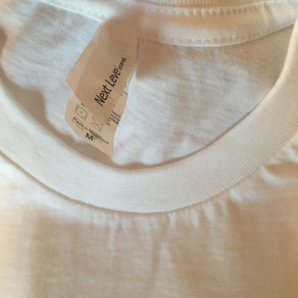 Dolfin brand t-shirt - Picture 3 of 4